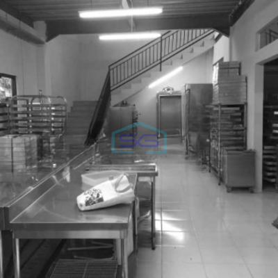 Dijual Gudang Luas Bangunan 800 m² Lokasi Bebas Banjir di Tangerang