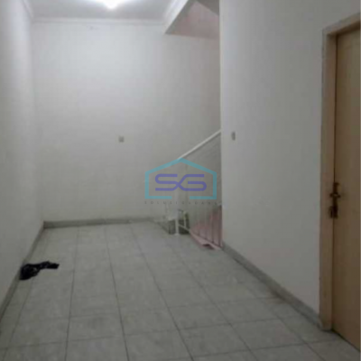 Dijual Ruko Luas Bangunan  150 m² Lokasi Duri Kosambi Jakarta Barat