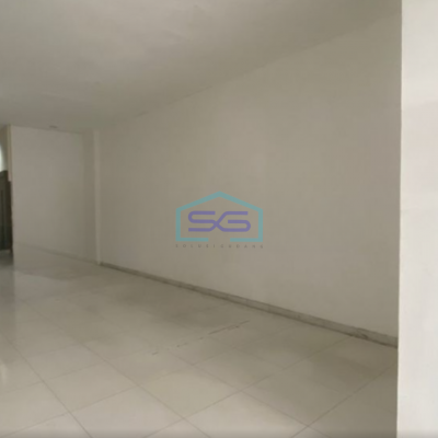 Dijual Ruko Luas Bangunan 290 m² Lokasi Bebas Banjir di Jakarta Selatan Siap Huni
