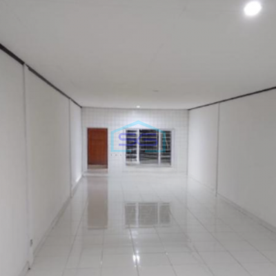 Disewakan Ruko Luas Tanah  105 m² Lokasi Bebas Banjir di Jakarta Pusat