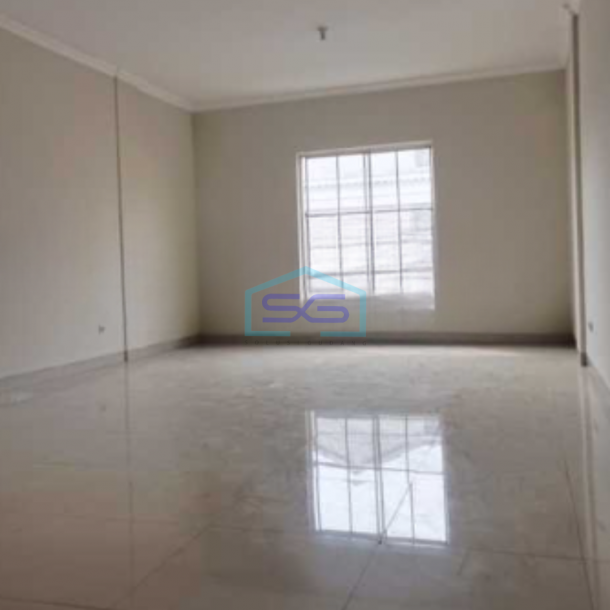 Disewakan Gudang Luas Bangunan 250 m² Lokasi Bebas Banjir di Jakarta Barat-1