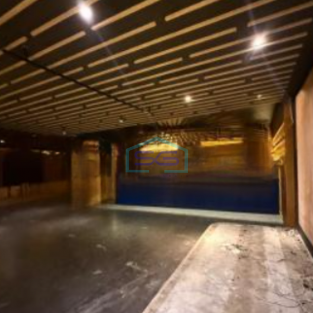 Disewakan Ruko Ada Lift Luas Tanah  240 m² Lokasi di Jakarta Utara-2