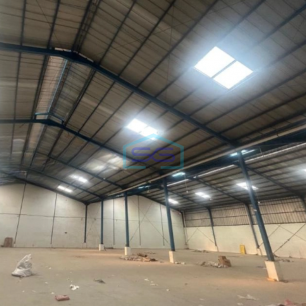 Disewakan Gudang Luas Bangunan 1350 m² Lokasi di Cipondoh Tangerang-1