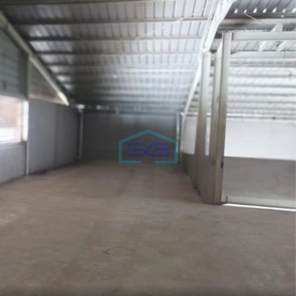 Disewakan Gudang Akses Container 40 Feet Luas Bangunan 500 m²  di Tangerang-2