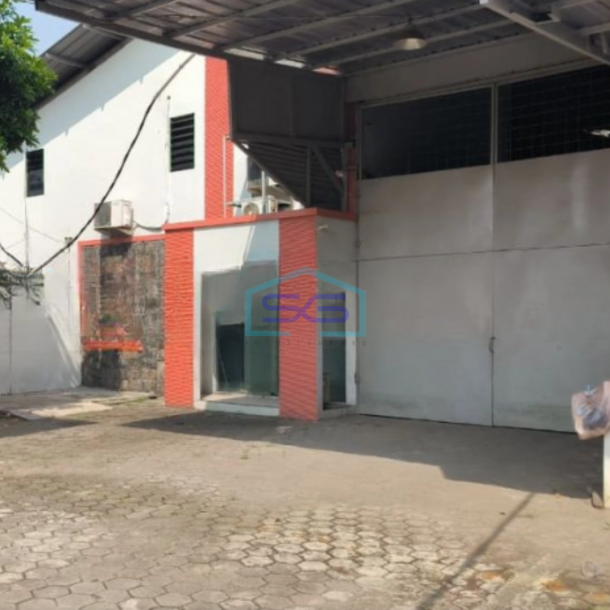 Disewakan Gudang Luas Tanah 1100 m² Lokasi Bebas Banjir Siap Huni di Tangerang-1