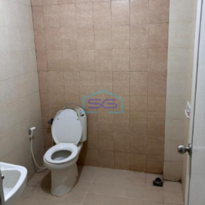 Dijual Ruko Luas Bangunan  236 m² Lokasi Siap Huni di Jakarta Barat