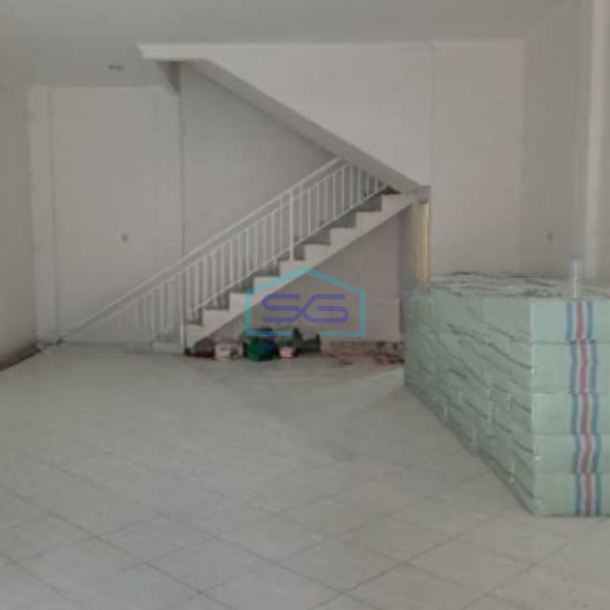 Dijual Cepat Ruko Bebas Banjir Luas Tanah  150 m² di Jakarta Barat-2