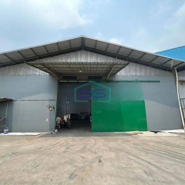 Disewakan Gudang Akses Container 40 Feet di Cipondoh Tangerang Luas Tanah  500 m²-1