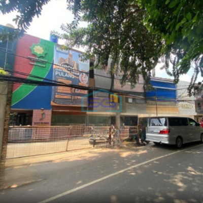 Disewakan Ruko Di Kemang Jakarta Selatan Bersertifikat SHM Bangunan 4 Lantai LB 480m2