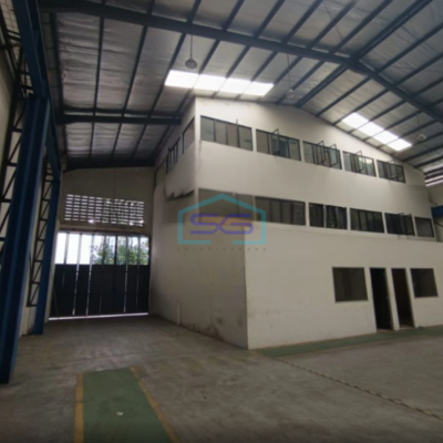 Disewakan Gudang Delta Silicon 3 Dengan Hoistcrane Cikarang Bekasi LB 1440m2