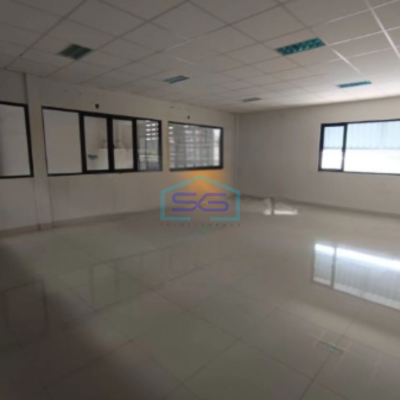 Disewakan Gudang Delta Silicon 3 Dengan Hoistcrane Cikarang Bekasi LB 1440m2