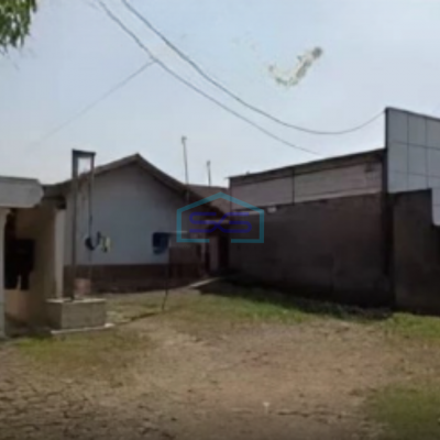 Disewakan Gudang Di Pinggir Jalan Raya Karawang Bersertifikat SHM Luas Bangunan 400m2