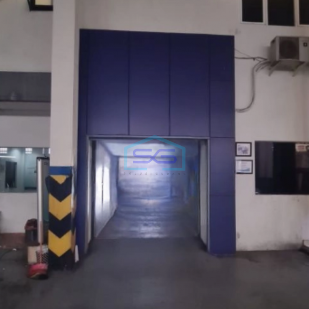 Dijual Gedung Ruang Usaha Ex Showroom Mobil Di Depok LT 1354m2-6