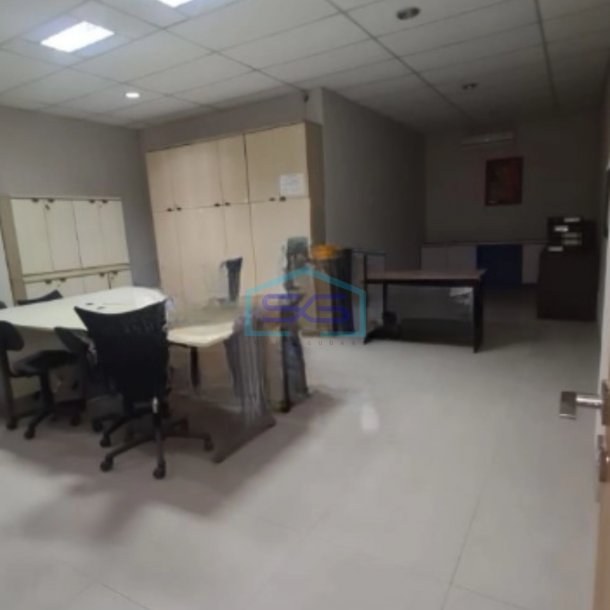 Dijual Gedung Ruang Usaha Ex Showroom Mobil Di Depok LT 1354m2-2