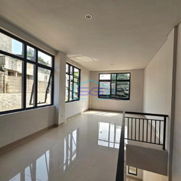 Dijual Ruko Hook 91 District di BSD City Tangerang Bangunan 2 Lantai-4
