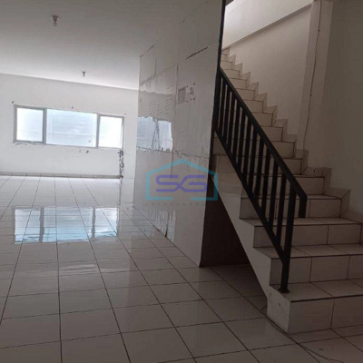 Disewakan Ruko di Uwung Jaya Cibodas Tangerang LB 135m2