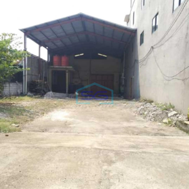 Disewakan Gudang Larangan Tangerang Luas Tanah 2500 m²-1