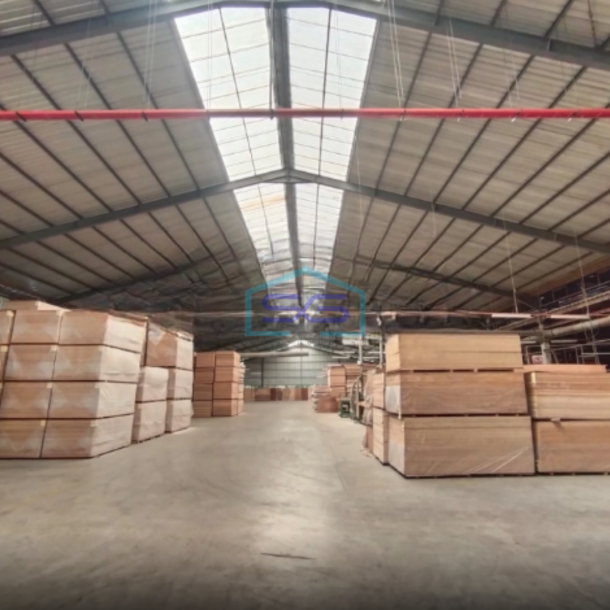 Dijual Pabrik Kayu Strategis dan SIap Pakai Di Jember Luas Bangunan  23604 m²-2