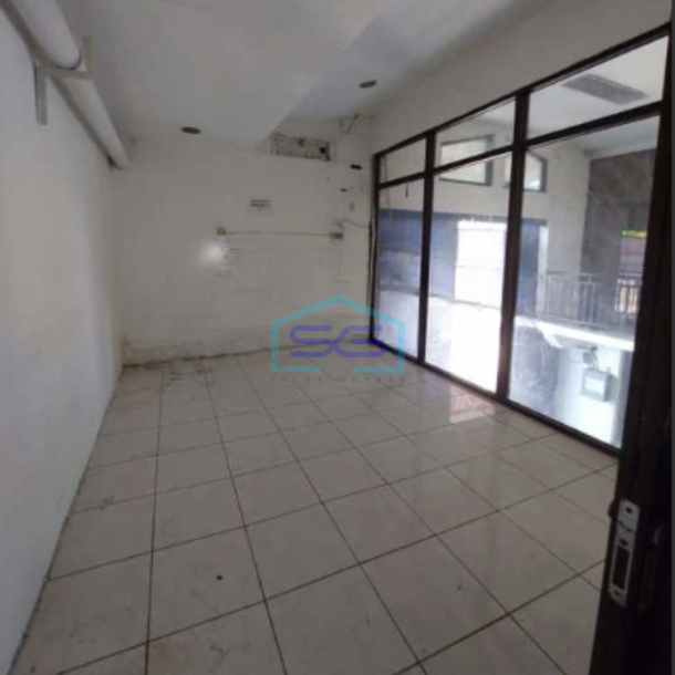 Disewakan Gudang Ada Kantor Luas Bangunan 462 m² Lokasi di Surabaya-2