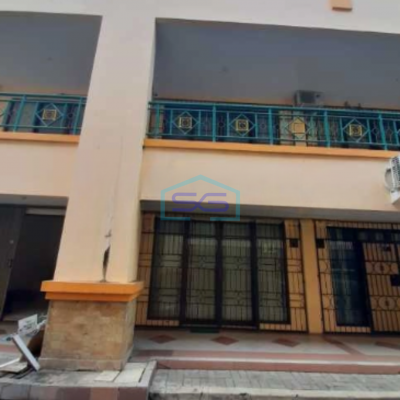 Dijual Ruko 3 Lantai Luas Bangunan  148 m² Lokasi Surabaya