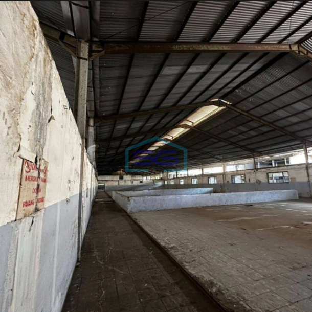 Dijual Tanah Ada Bangunan Di Karawang Timur Dekat Dengan Pintu Tol LT 30230m2-2