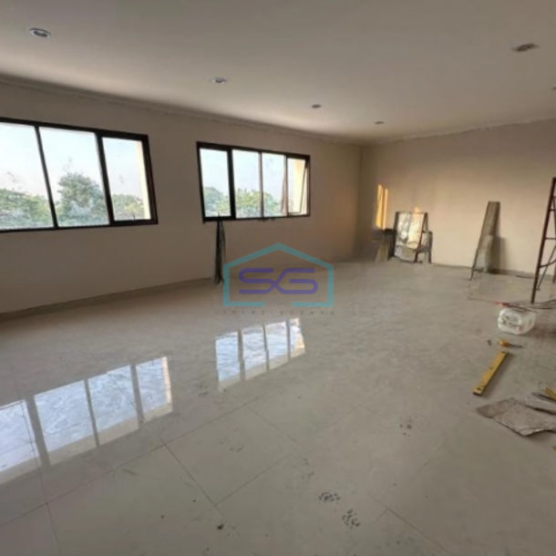 Disewakan Gudang Ada Lift Barang Luas Tanah  360 m² di Daan Mogot Tangerang-4