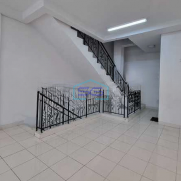 Disewakan Ruko Luas Bangunan  300 m² Lokasi Tanjung Duren Jakarta Barat-2