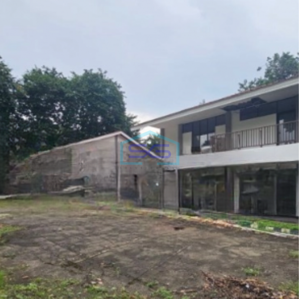 Dijual Cepat Tanah Lokasi Strategis Luas 2180 m² di S Parman Jakarta Barat-4