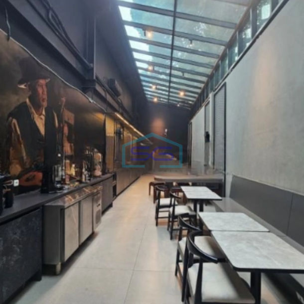 Dijual Kantor Luas Bangunan 665 m² Lokasi Strategis di Slipi Jakarta Barat-3