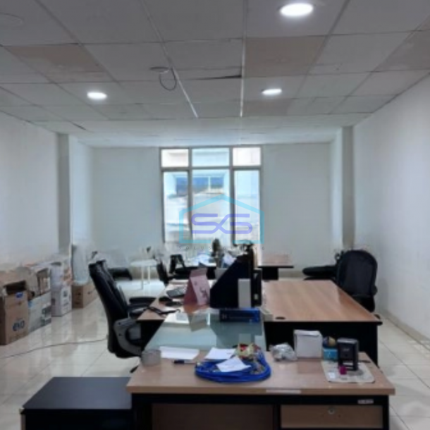 Dijual Kantor Luas Bangunan 250 m² Lokasi Kebon Jeruk Jakarta Barat-1