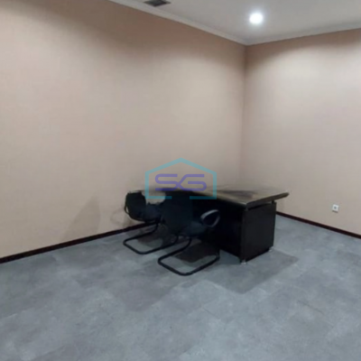 Disewakan Kantor Luas Bangunan 281 m² Lokasi Tanjung Duren Jakarta Barat