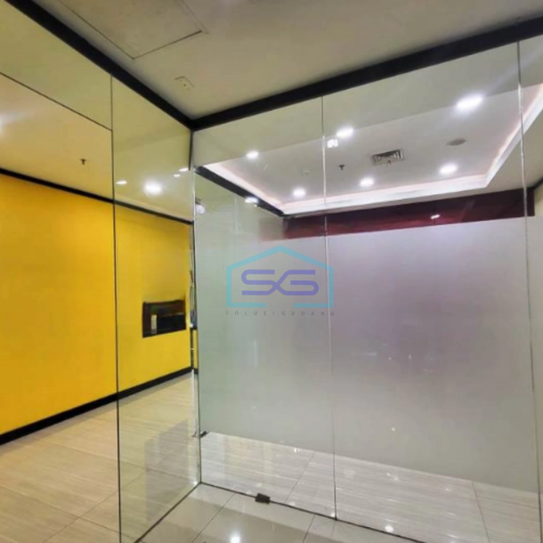Disewakan Kantor Luas Bangunan 251 m² Lokasi Tanjung Duren Jakarta Barat-3