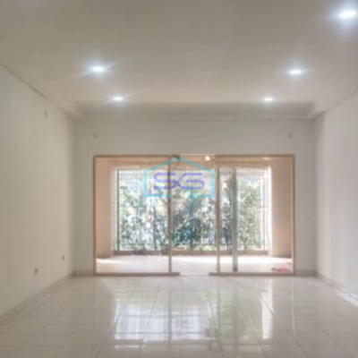 Disewakan Ruko Luas Bangunan 300 m² Lokasi Tanjung Duren Jakarta Barat