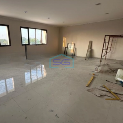 Disewakan Ruko Ada Lift Barang Lokasi Daan Mogot Jakarta Barat Bangunan  Baru