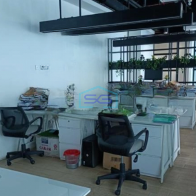 Disewakan Kantor Luas Bangunan 175 m² Lokasi Strategis di Tanjung Duren Jakarta Barat