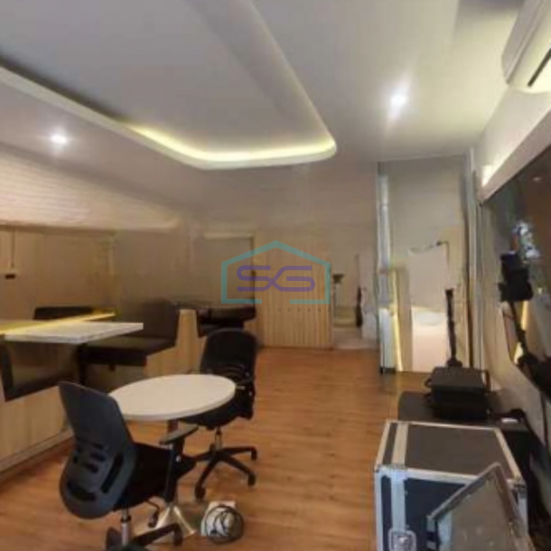 Disewakan Ruko Lokasi Startegis Luas Bangunan 300 m² Lokasi Tanjung Duren Jakarta Barat-4