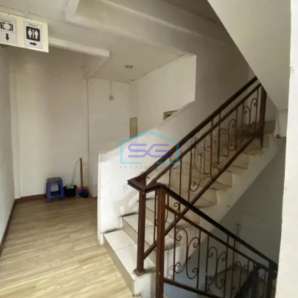 Dijual Ruko 3 Lantai Luas Bangunan  288 m² Lokasi Tanjung Duren Jakarta Barat-1