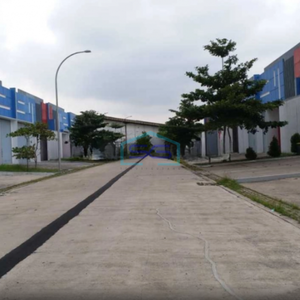 Dijual Gudang di Karawang Sentra Bizhub Siap Pakai Luas Tanah 564m2-3
