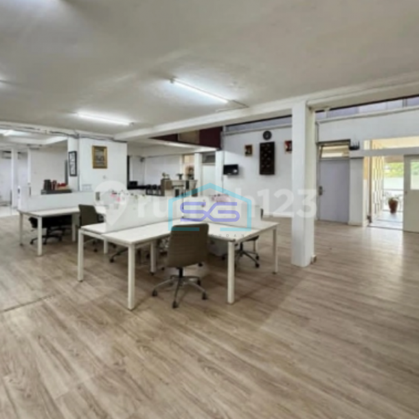 Dijual Gedung Kantor Eksklusif di Area Elit Jakarta Selatan LT 1165m2-4