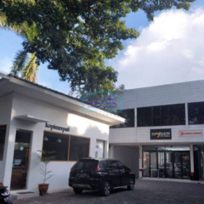 Disewakan Ruko Luas Bangunan 200 m² Lokasi Bebas Banjir di Bintaro Jakarta Selatan
