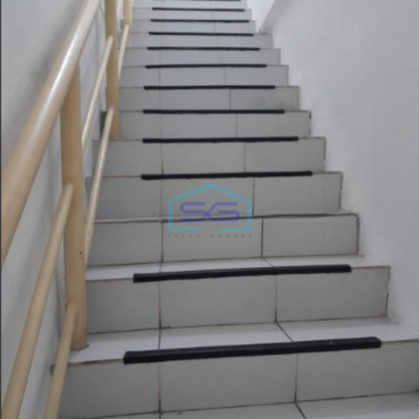 Dijual Ruko Siap Pakai Luas Bangunan  432 m² di Cideng Jakarta Pusat-2