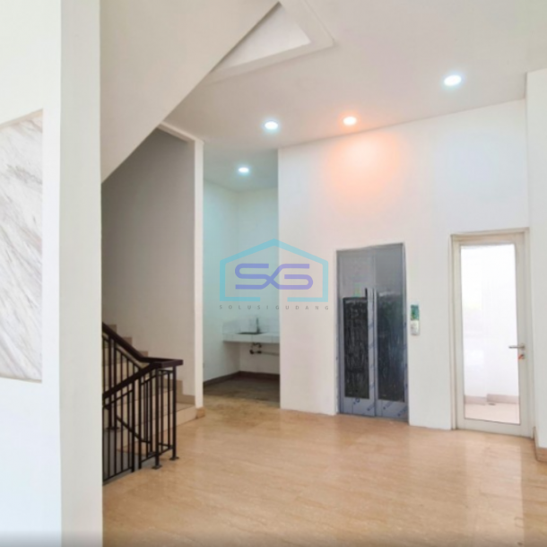 Dijual Ruko 2 Lantai Luas Bangunan 202 m² Lokasi Bebas Banjir di Sukabumi-2