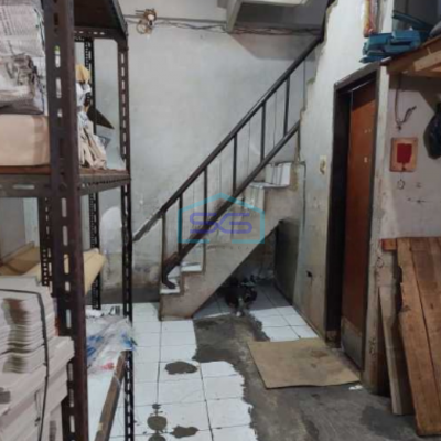 Dijual Ruko Luas Bangunan 180 m² Lokasi Bebas Banjir di Tanah Abang Jakarta Pusat