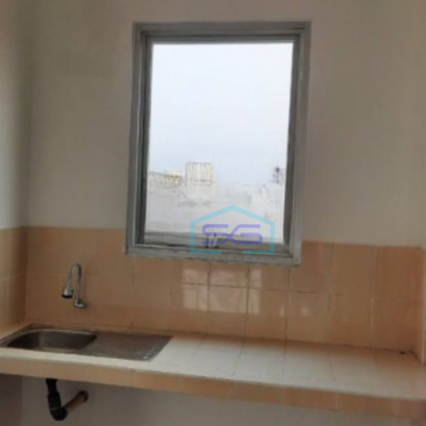 Disewakan Ruko 3 Lantai Luas Bangunan 195 m² di Tangerang-2