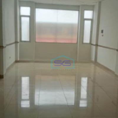 Disewakan Ruko Luas Bangunan 220 m² Lokasi Bebas Banjir di Tangerang Selatan