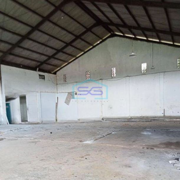 Disewakan Gudang Strategis di Pinggir Jalan Raya Depok LT 650m2-1