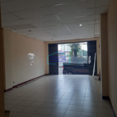 Disewakan Ruko 3 Lantai di Babakan Bogor Luas Bangunan 220m2