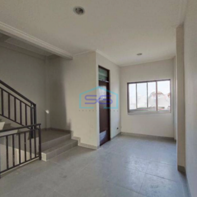 Disewakan Ruko Mega Kuningan Lokasi Strategis Jakarta Utara-2