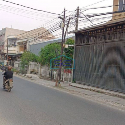 Disewakan Ruko Gandeng 3 Baru, Bebas Banjir, Jalan Utama Kapuk Kamal Jakarta Barat
