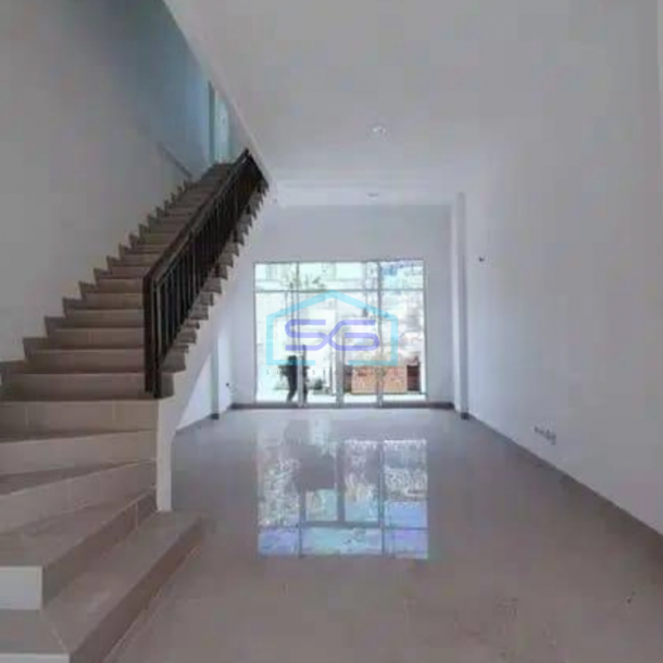 Disewakan Ruko La Riviera Lokasi Strategis PIK 2 View Danau unfurnished PIK 2 Jakarta Utara-1